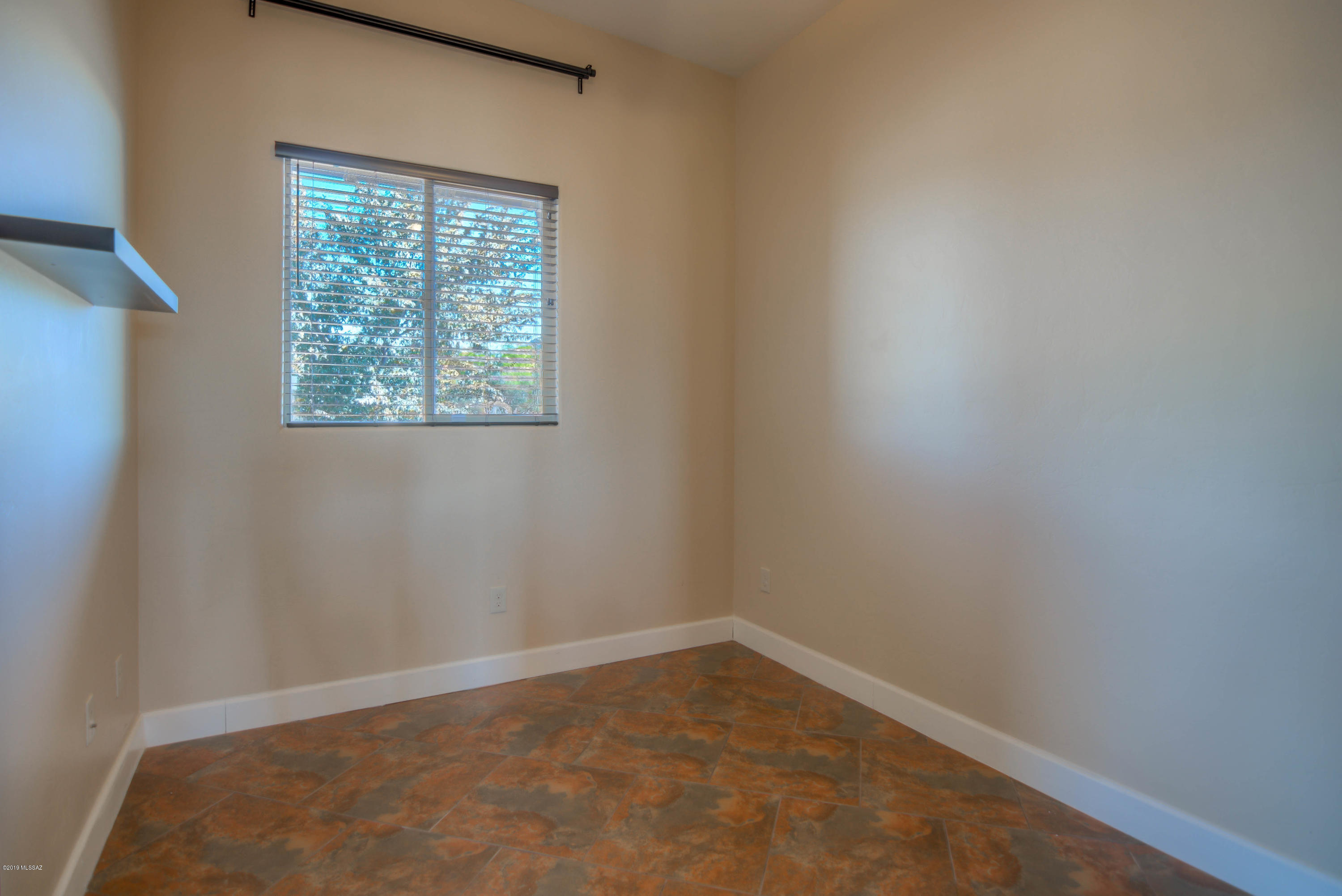 4996 Cat Mountain Road Tucson, AZ 85757 - Photo 11 of 32