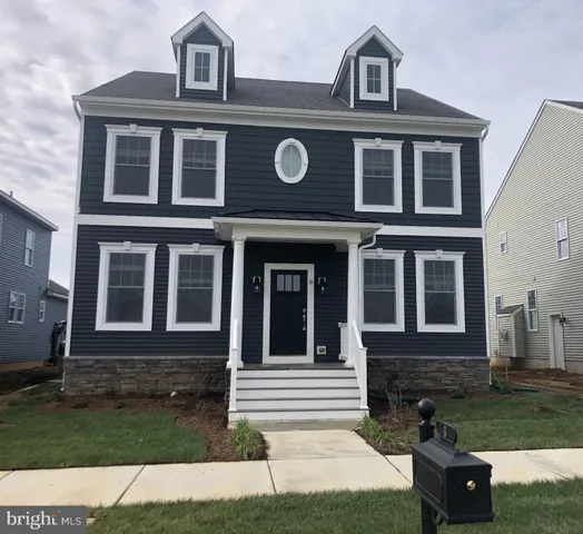 $3,700 | 8 Russell Square Drive, Middletown, DE 19709