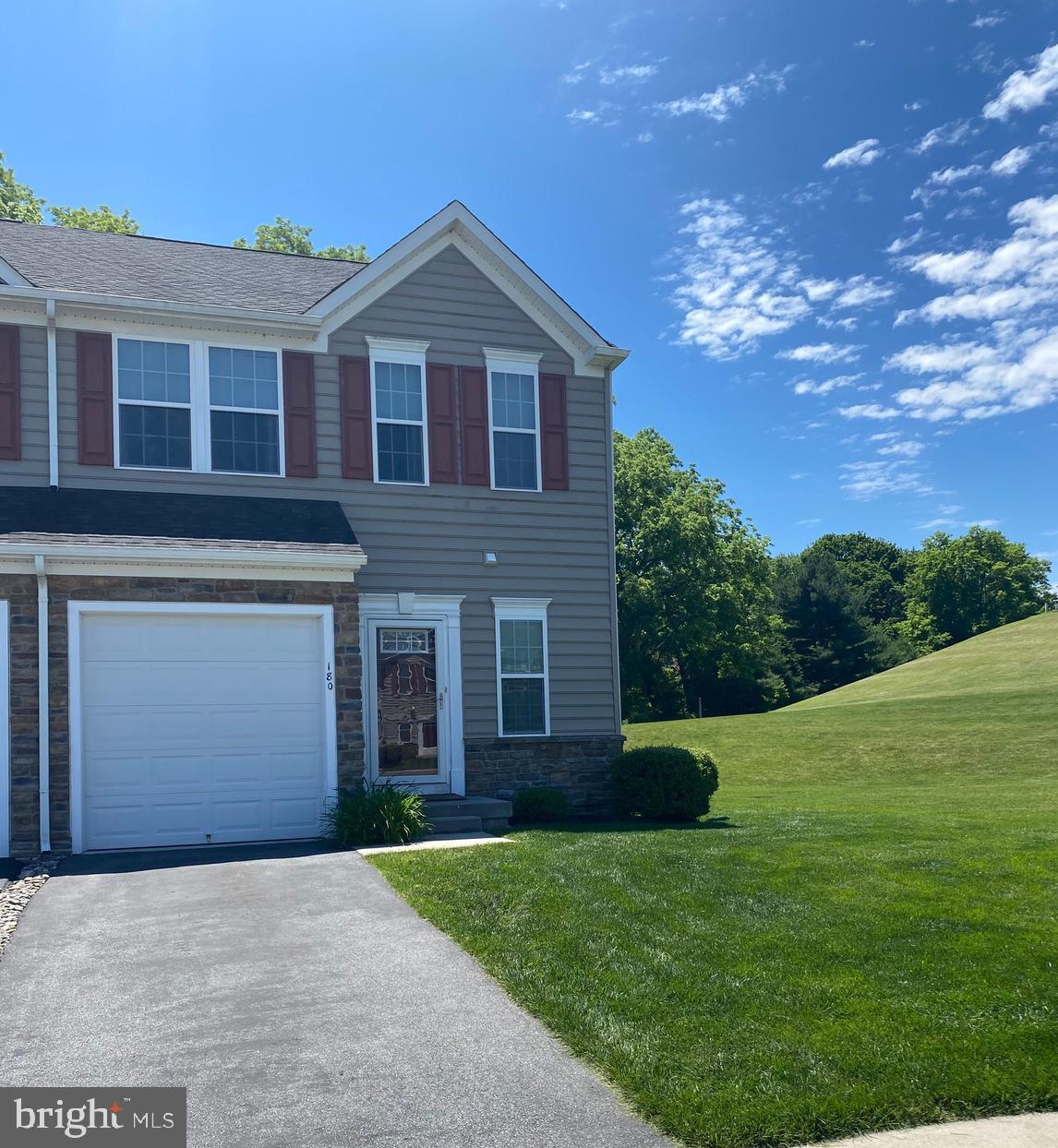 180 Tulsk Road Avondale, PA 19311 - Photo 2 of 50 Gallery Image 2