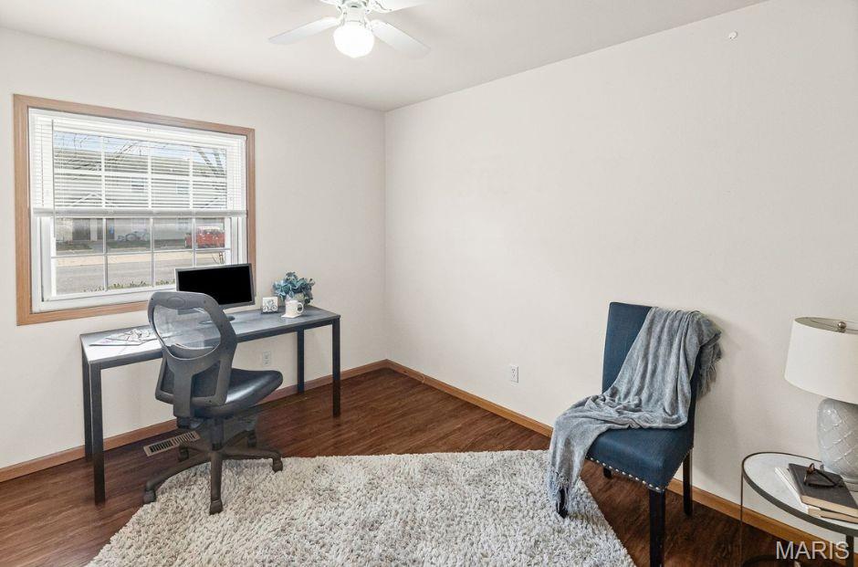 425 Meadow Drive Troy, IL 62294 - Photo 11 of 26