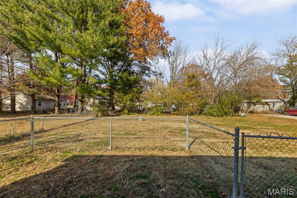 425 Meadow Drive Troy, IL 62294 - Photo 17 of 26