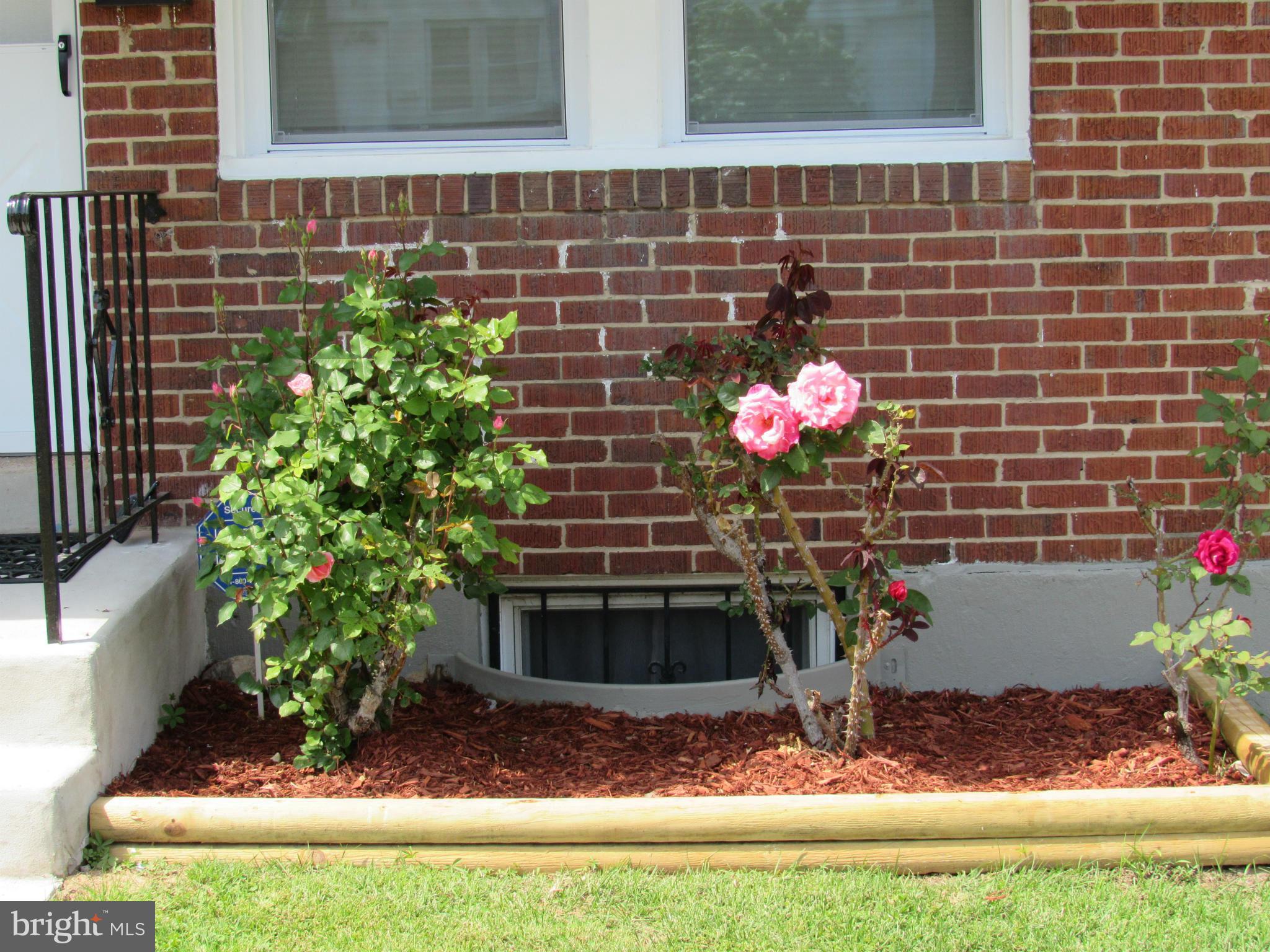 8020 Lansdale Road Baltimore, MD 21224 - Photo 2 of 30 Exterior (Front)
