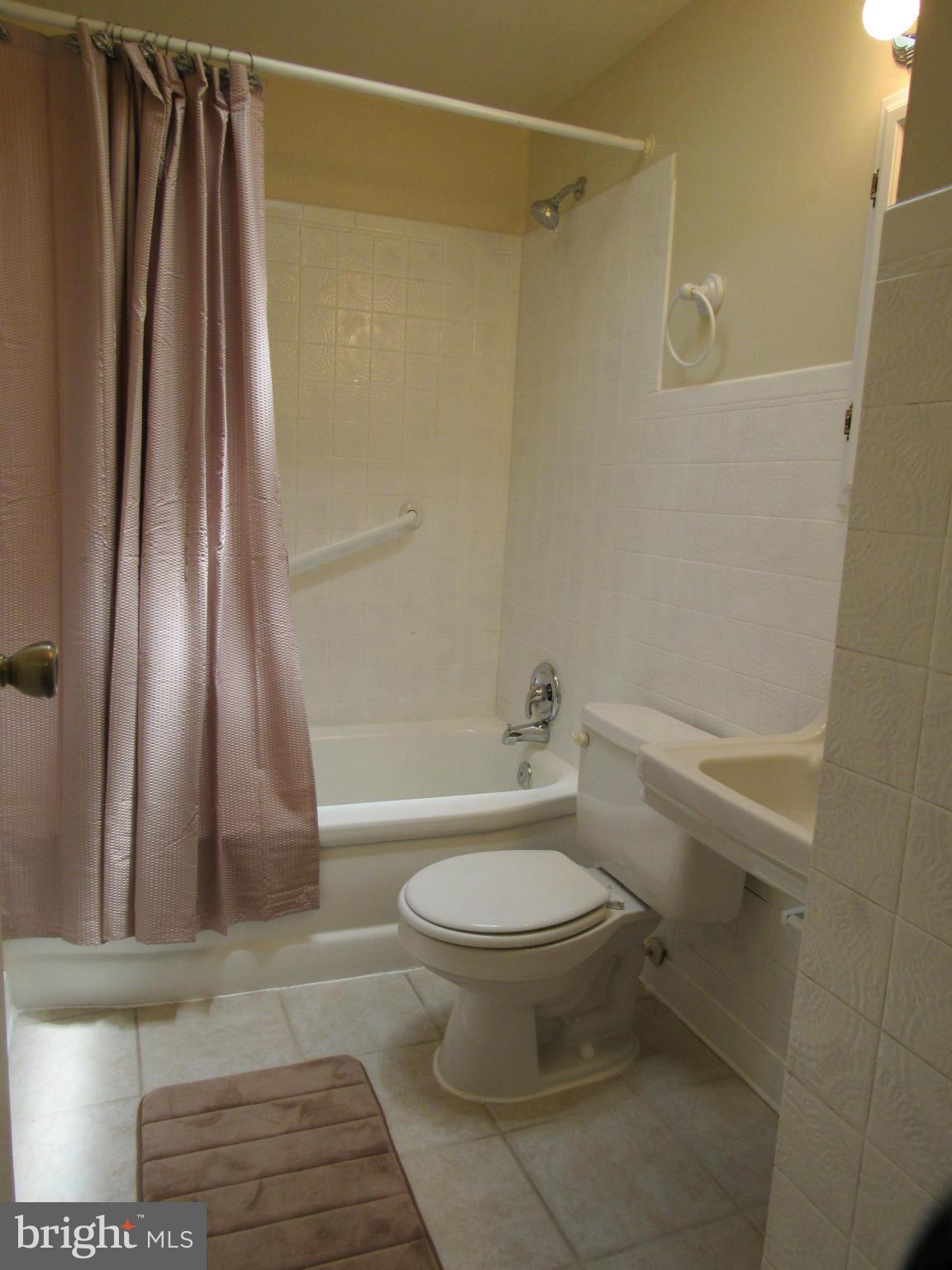 8020 Lansdale Road Baltimore, MD 21224 - Photo 26 of 30 Bath