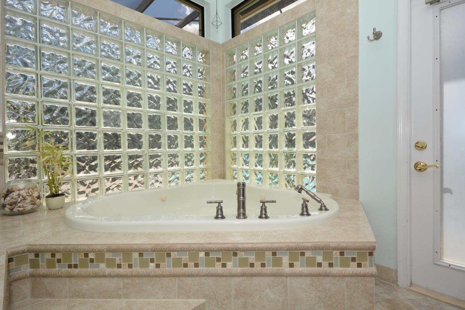 4600 Northwest 26th Way Boca Raton, FL 33434 - Photo 28 of 41 Master Bath