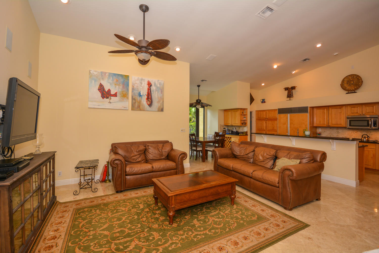 4600 Northwest 26th Way Boca Raton, FL 33434 - Photo 9 of 41 Family RoomKitchen