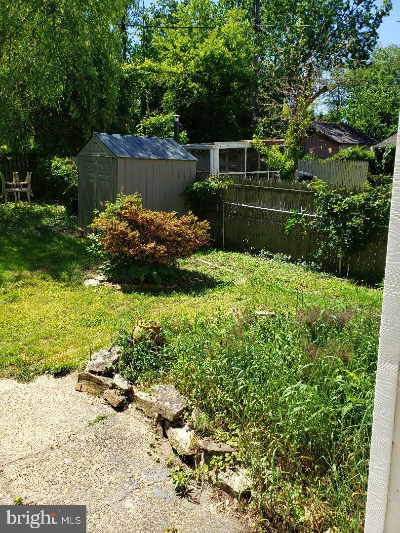 5003 Catalpha Road Baltimore, MD 21214 - Photo 3 of 30