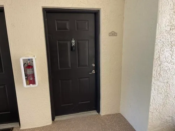 $2,325 | 9833 Baywinds Boulevard, Unit 7302, West Palm Beach, FL 33411