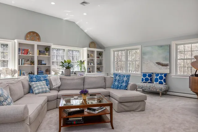 $1,725,000 | 23 Rockrimmon Road, North Hampton, NH 03862