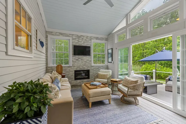 $1,725,000 | 23 Rockrimmon Road, North Hampton, NH 03862