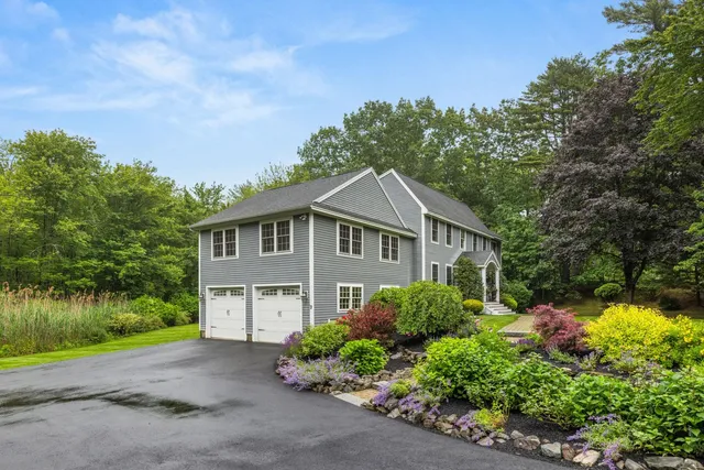 $1,725,000 | 23 Rockrimmon Road, North Hampton, NH 03862