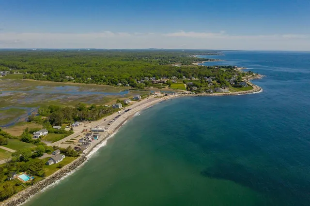 $1,725,000 | 23 Rockrimmon Road, North Hampton, NH 03862