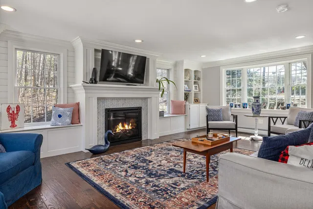 $1,725,000 | 23 Rockrimmon Road, North Hampton, NH 03862