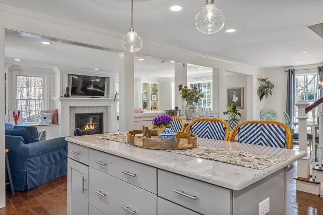 $1,725,000 | 23 Rockrimmon Road, North Hampton, NH 03862