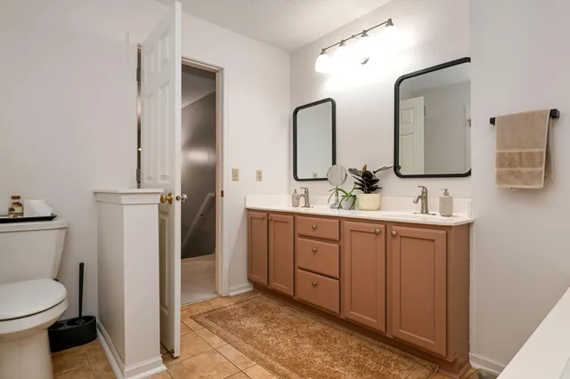 $275,000 | 11879 85th Place North, Maple Grove, MN 55369