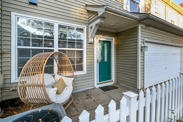 $275,000 | 11879 85th Place North, Maple Grove, MN 55369