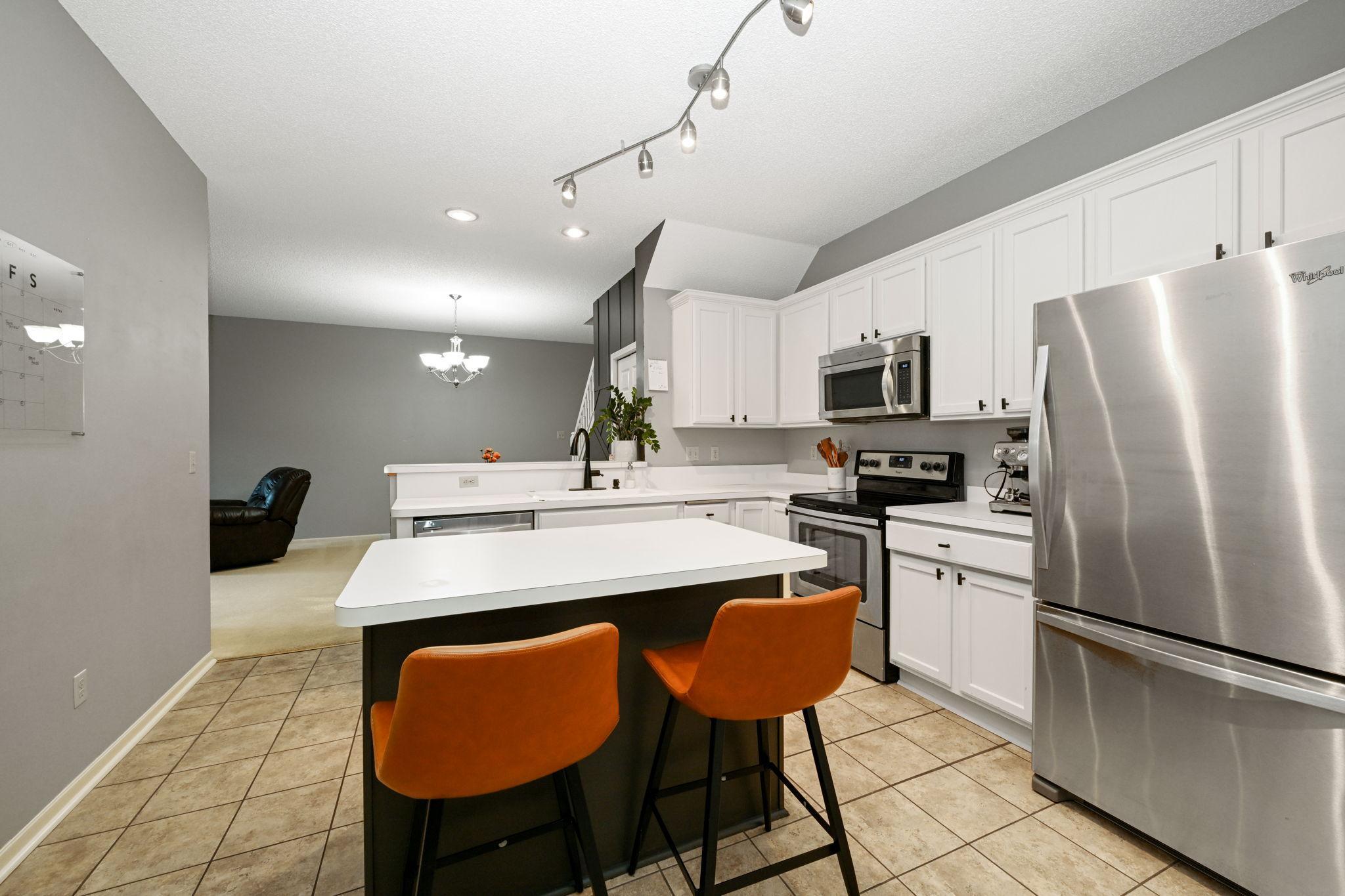 11879 85th Place North Maple Grove, MN 55369 - Photo 8 of 20