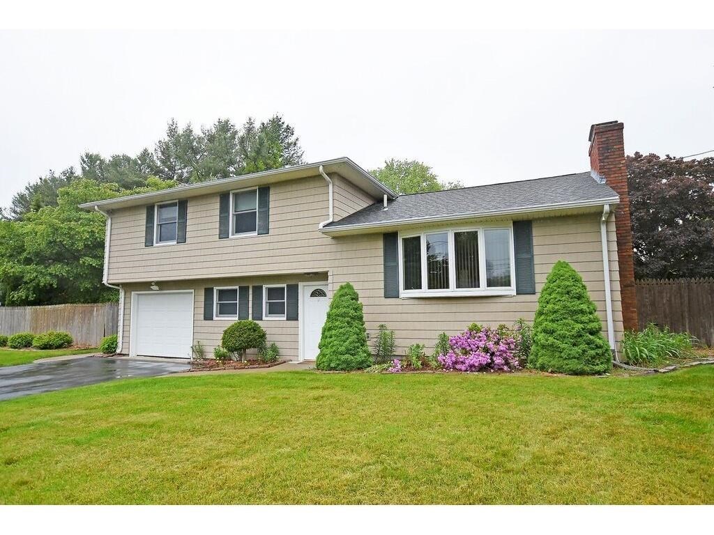 50 Colonial Road Seekonk, MA 02771 - Photo 1 of 39 Gallery Image 1