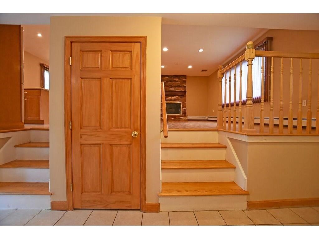 50 Colonial Road Seekonk, MA 02771 - Photo 21 of 39 Gallery Image 21