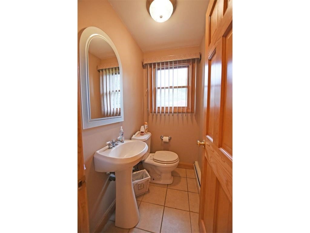 50 Colonial Road Seekonk, MA 02771 - Photo 26 of 39 Gallery Image 26