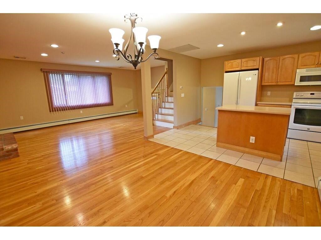 50 Colonial Road Seekonk, MA 02771 - Photo 4 of 39 Gallery Image 4