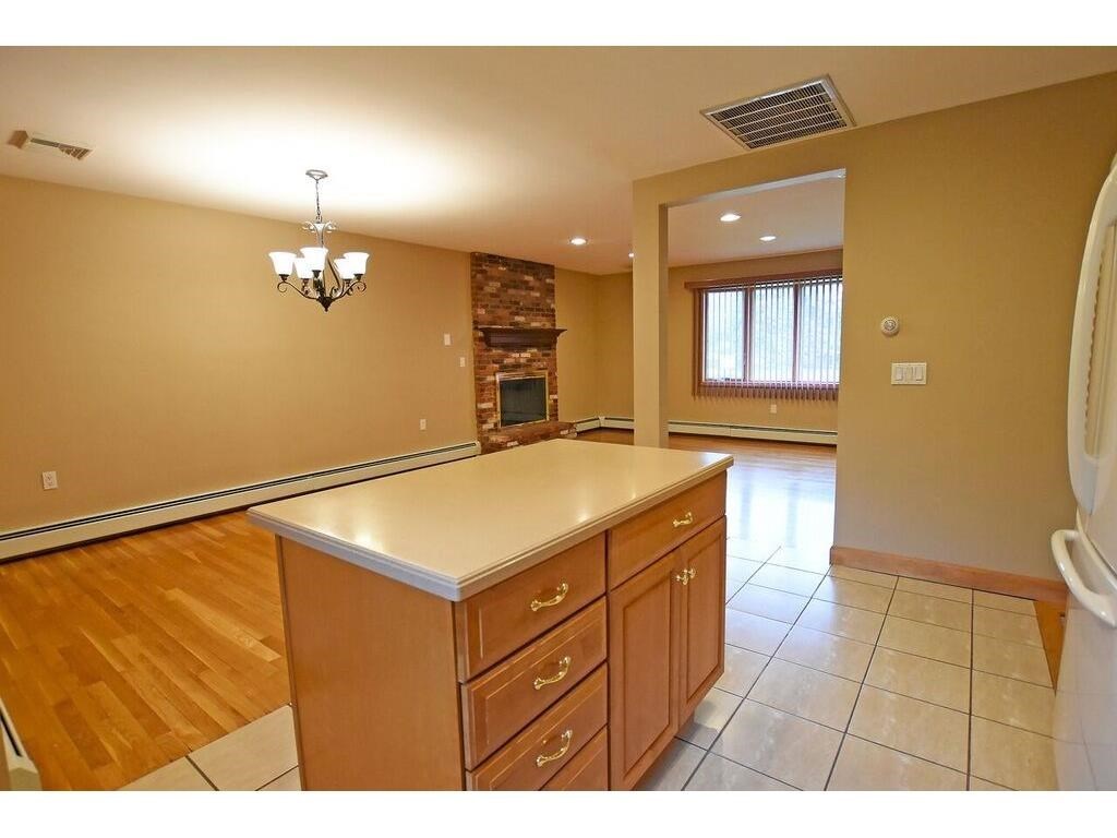 50 Colonial Road Seekonk, MA 02771 - Photo 5 of 39 Gallery Image 5