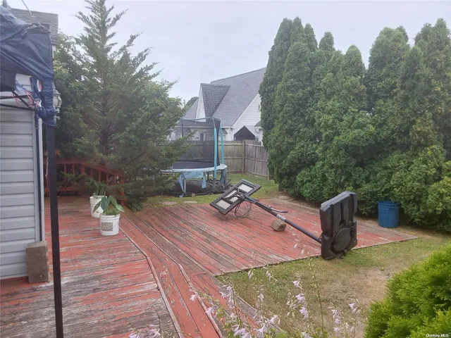 $980,000 | 957 North Broadway, Massapequa, NY 11758