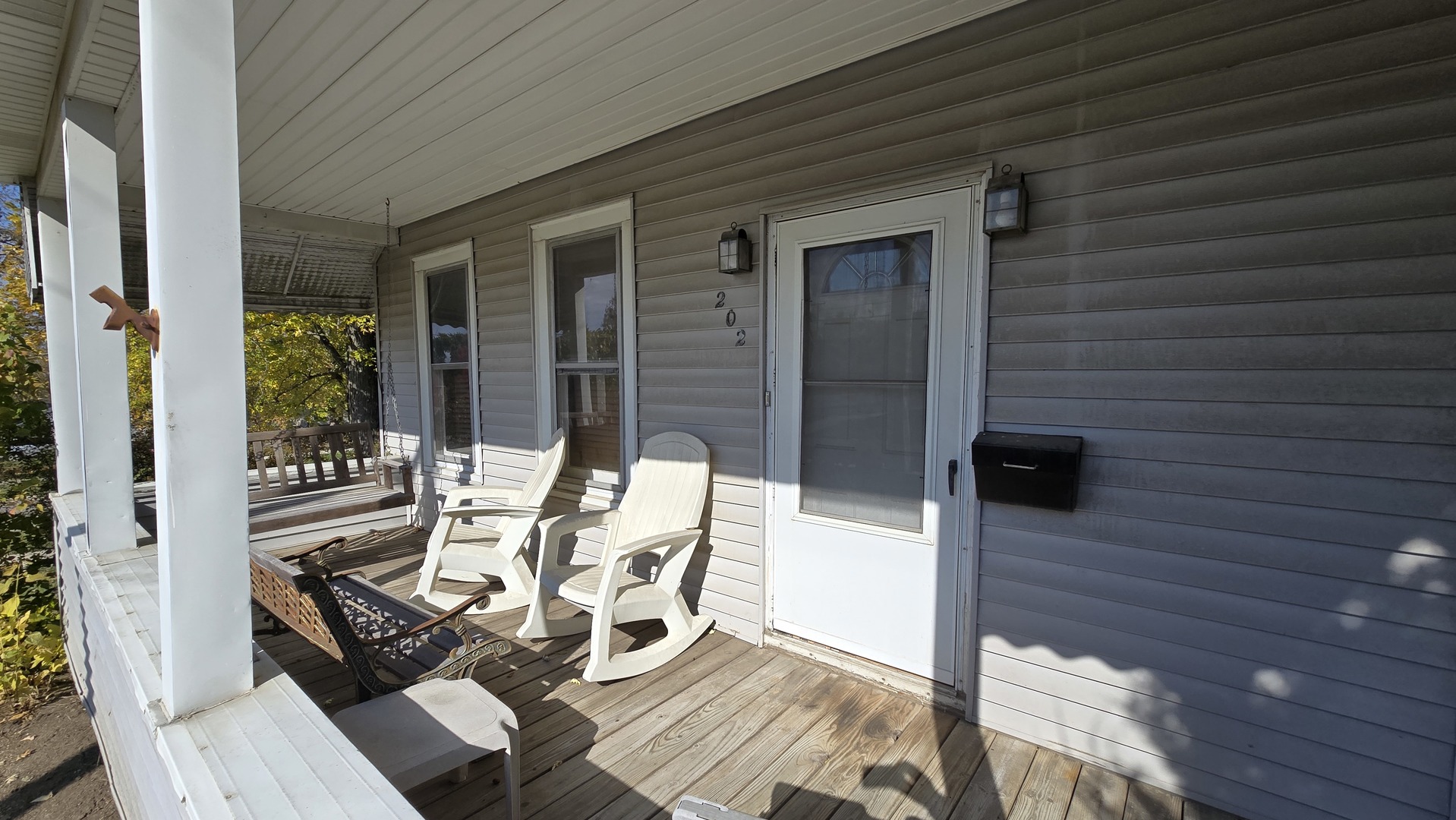 202 East 14th Street Lockport, IL 60441 - Photo 4 of 17 a view of balcony and patio