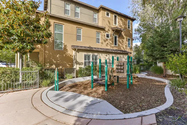 $1,180,000 | 958 East Duane Avenue, Unit 200, Sunnyvale, CA 94085