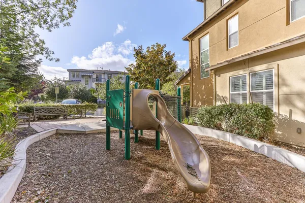 $1,180,000 | 958 East Duane Avenue, Unit 200, Sunnyvale, CA 94085