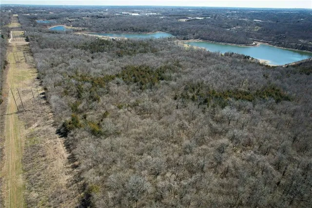 $2,464,000 | 2900 East 119th Street, Kansas City, MO 64137