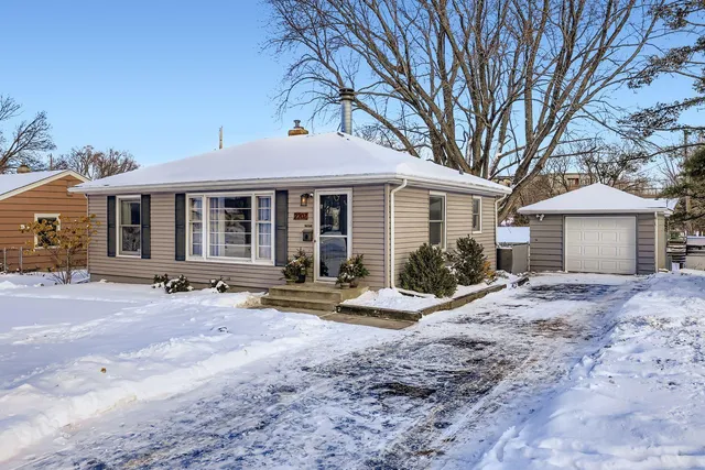 $329,900 | 2207 Jersey Avenue South, St. Louis Park, MN 55426