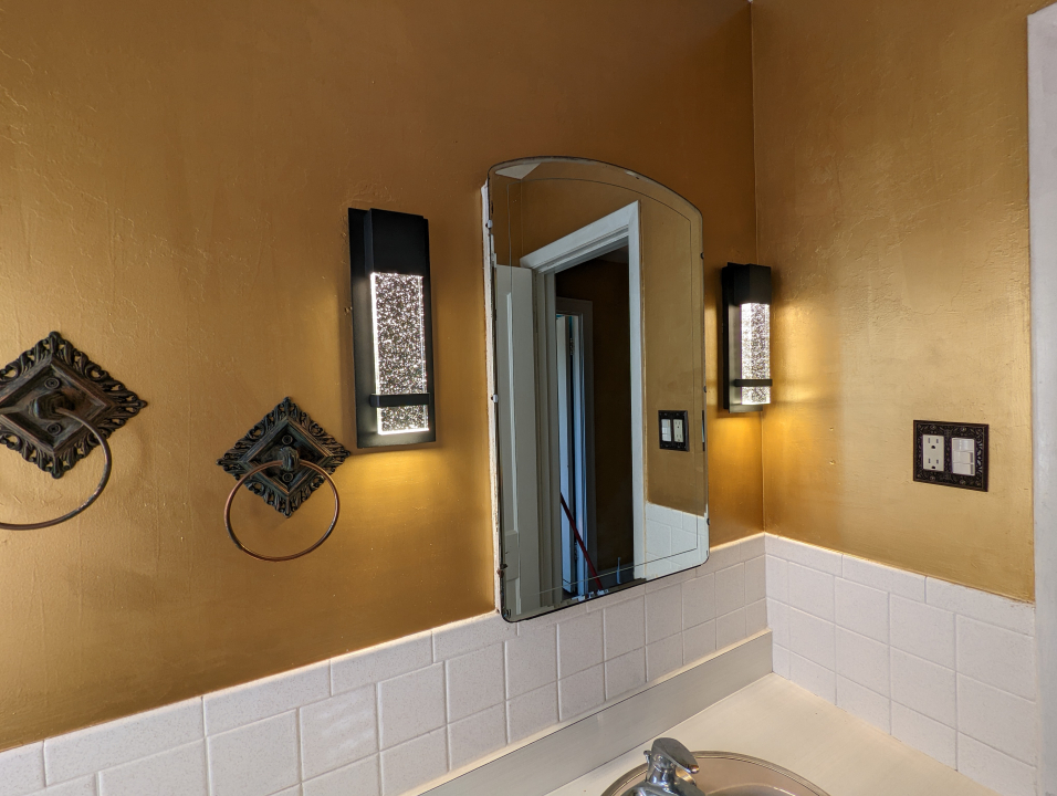 170 South Delaplaine Road Riverside, IL 60546 - Photo 13 of 55 a bathroom with a shower
