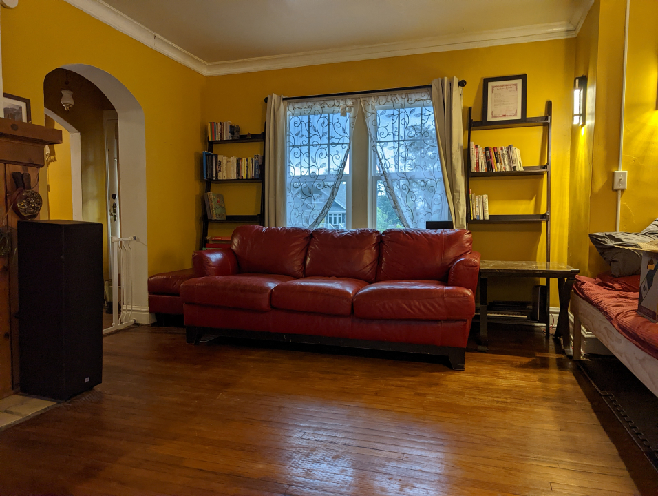 170 South Delaplaine Road Riverside, IL 60546 - Photo 33 of 55 a living room with furniture and a window