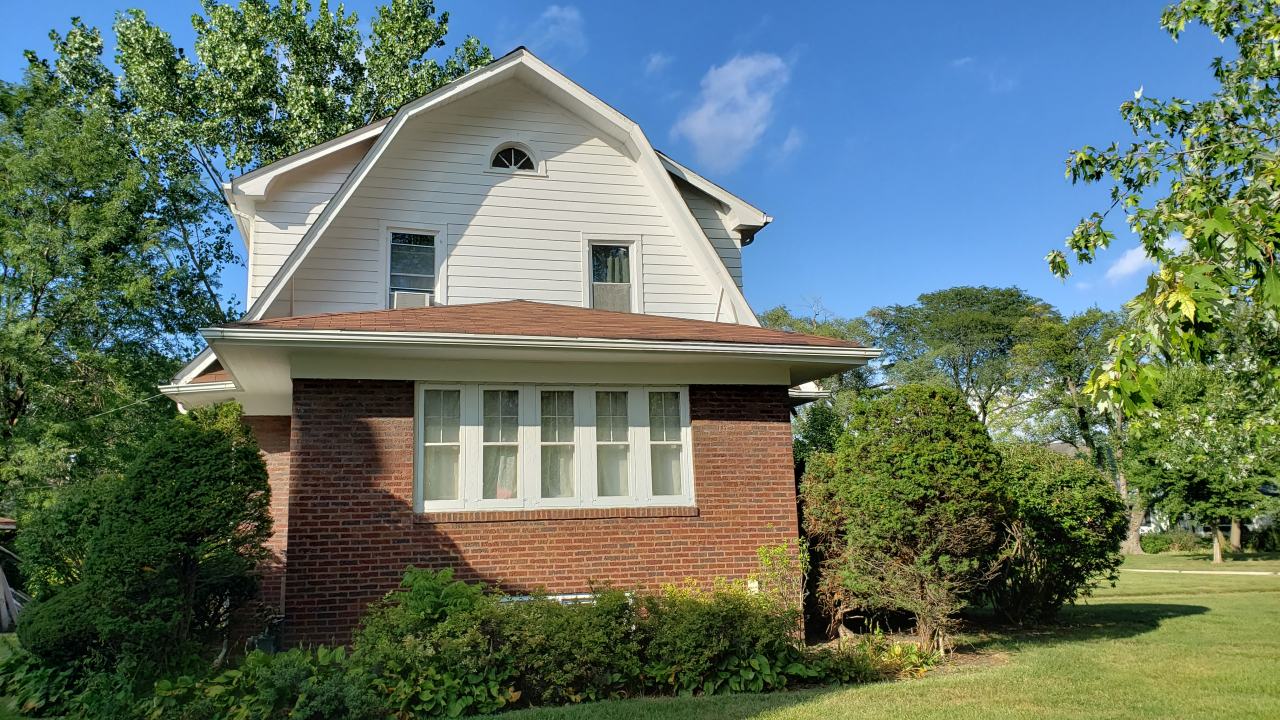 170 South Delaplaine Road Riverside, IL 60546 - Photo 49 of 55 a front view of a house with a yard