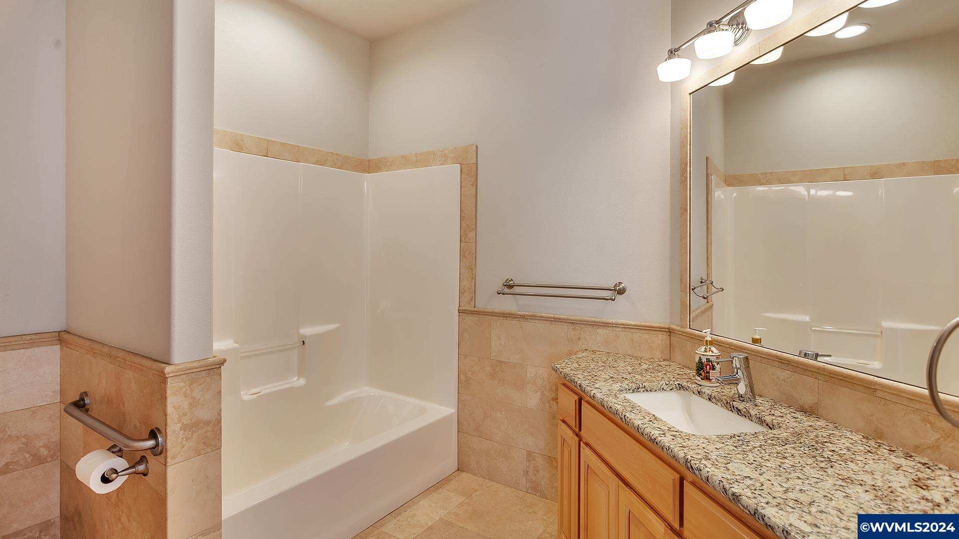 4631 Northeast Granite Avenue Albany, OR 97321 - Photo 31 of 41