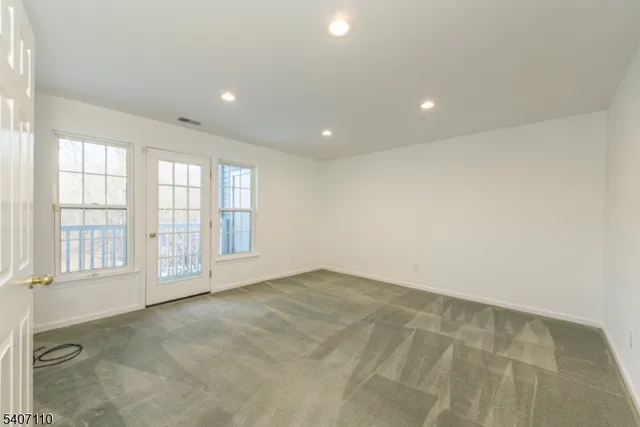 $448,000 | 10 Springbrook Road East, Unit 10, Montville, NJ 07045