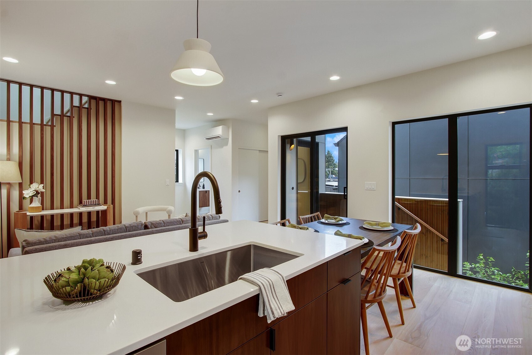 3816 B 36th Ave West  