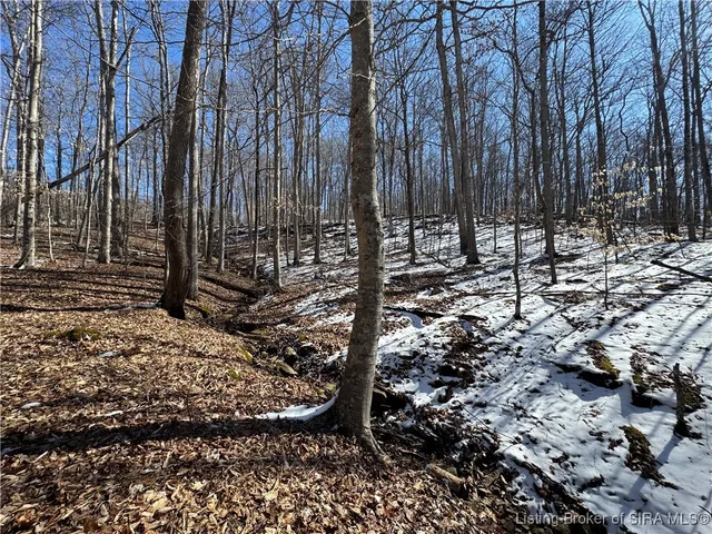 $438,460 | 5 In-237, English, IN 47118