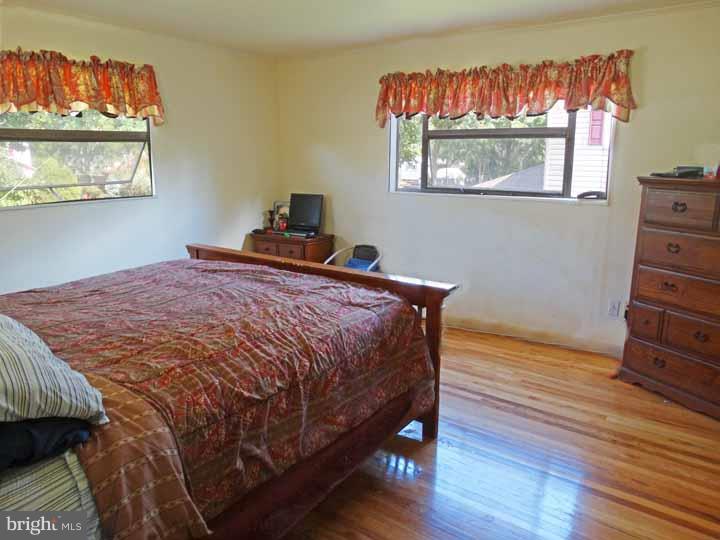 1474 Thornberry Road Wyncote, PA 19095 - Photo 11 of 23 Bedroom - Main