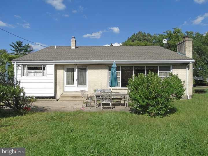 1474 Thornberry Road Wyncote, PA 19095 - Photo 19 of 23 Back Yard