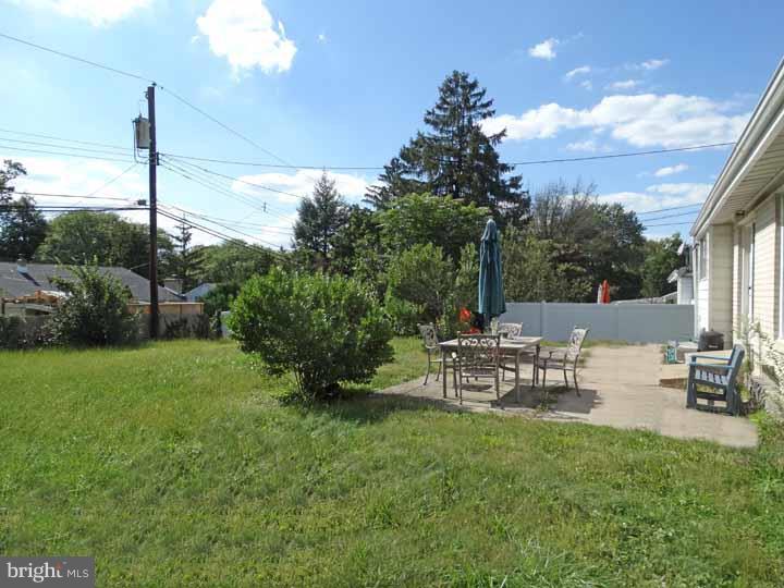 1474 Thornberry Road Wyncote, PA 19095 - Photo 22 of 23 Back Yard