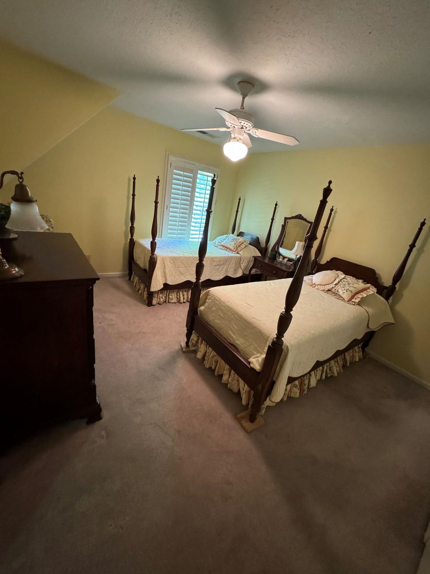 2695 Brook Bridge Cove Germantown, TN 38138 - Photo 23 of 40 another view of bedroom 3 - LOTS of space!