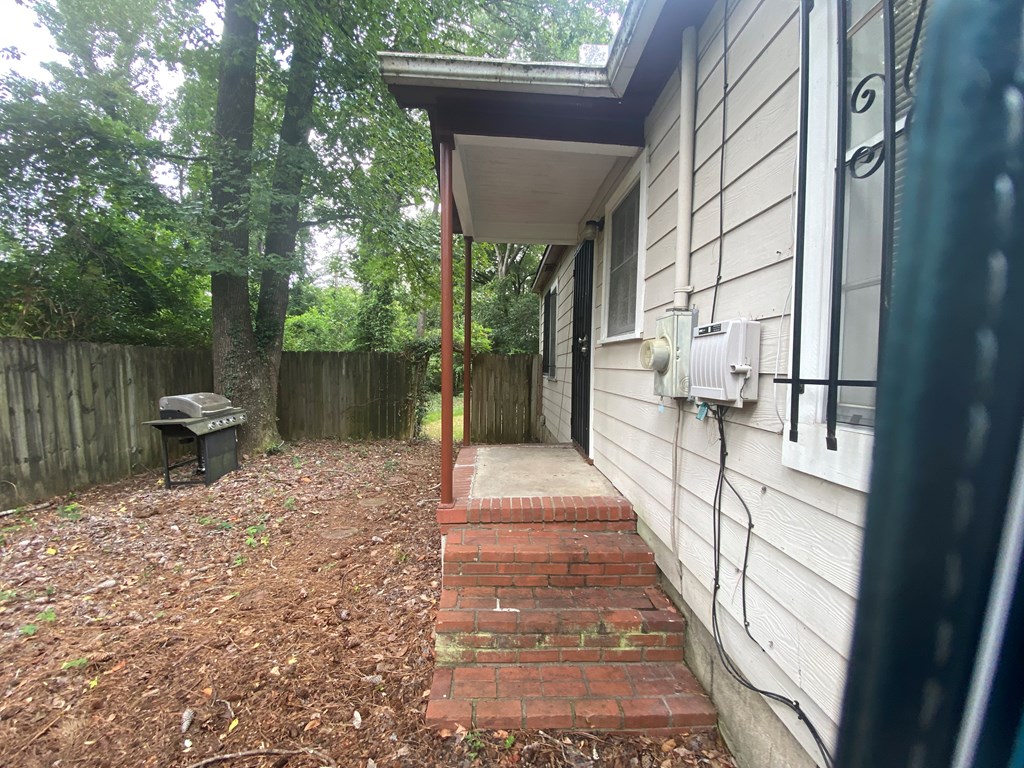 2221 Avalon Road Columbus, GA 31907 - Photo 26 of 40 Side Yard