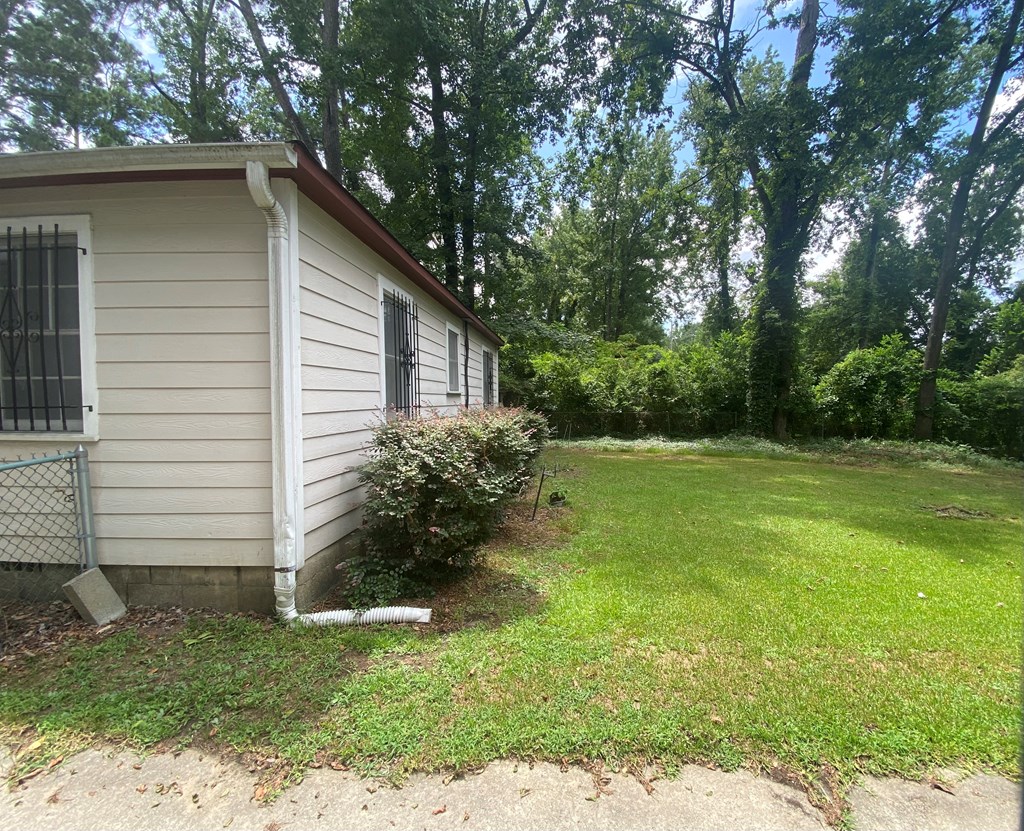 2221 Avalon Road Columbus, GA 31907 - Photo 35 of 40 Backyard