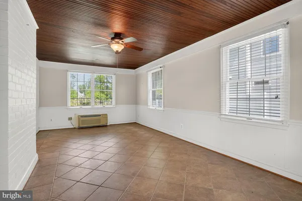 $5,400 | 4739 North Dittmar Road, Arlington, VA 22207