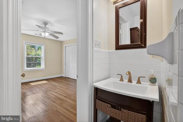 $5,400 | 4739 North Dittmar Road, Arlington, VA 22207