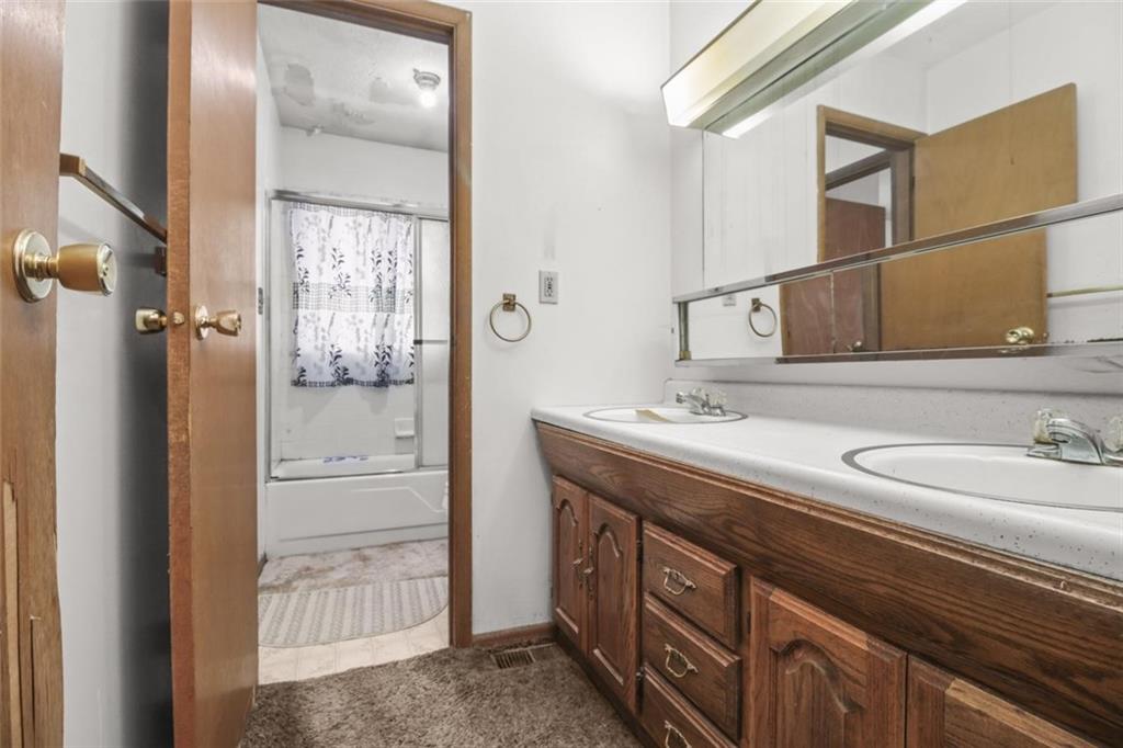 18924 East 6th Street North Independence, MO 64056 - Photo 15 of 22