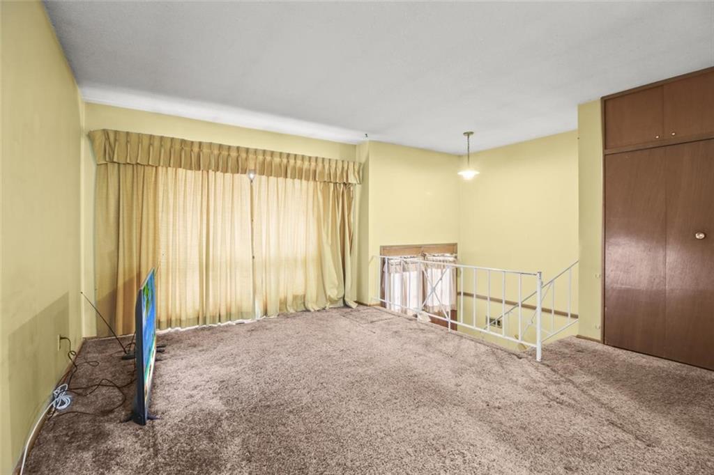 18924 East 6th Street North Independence, MO 64056 - Photo 5 of 22