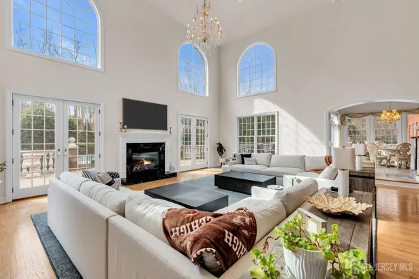 $2,950,000 | 31 Hillcrest Drive, Colts Neck, NJ 07722