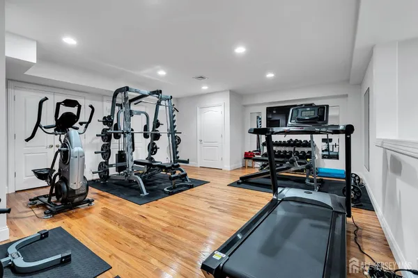 $2,950,000 | 31 Hillcrest Drive, Colts Neck, NJ 07722